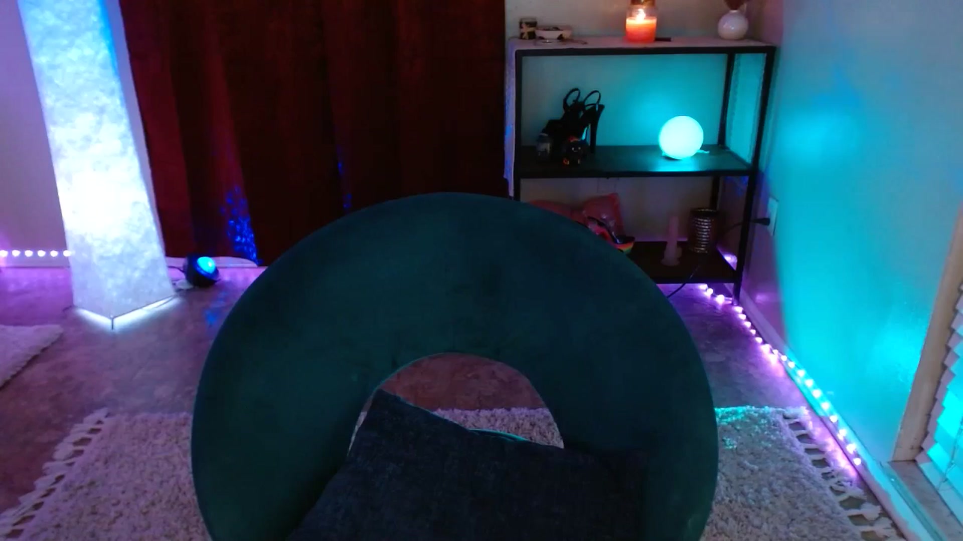Gallery image thumbnail from DaniSlice's myfreecams stream on, 03/20/2025, 06:38 image 16 of 20