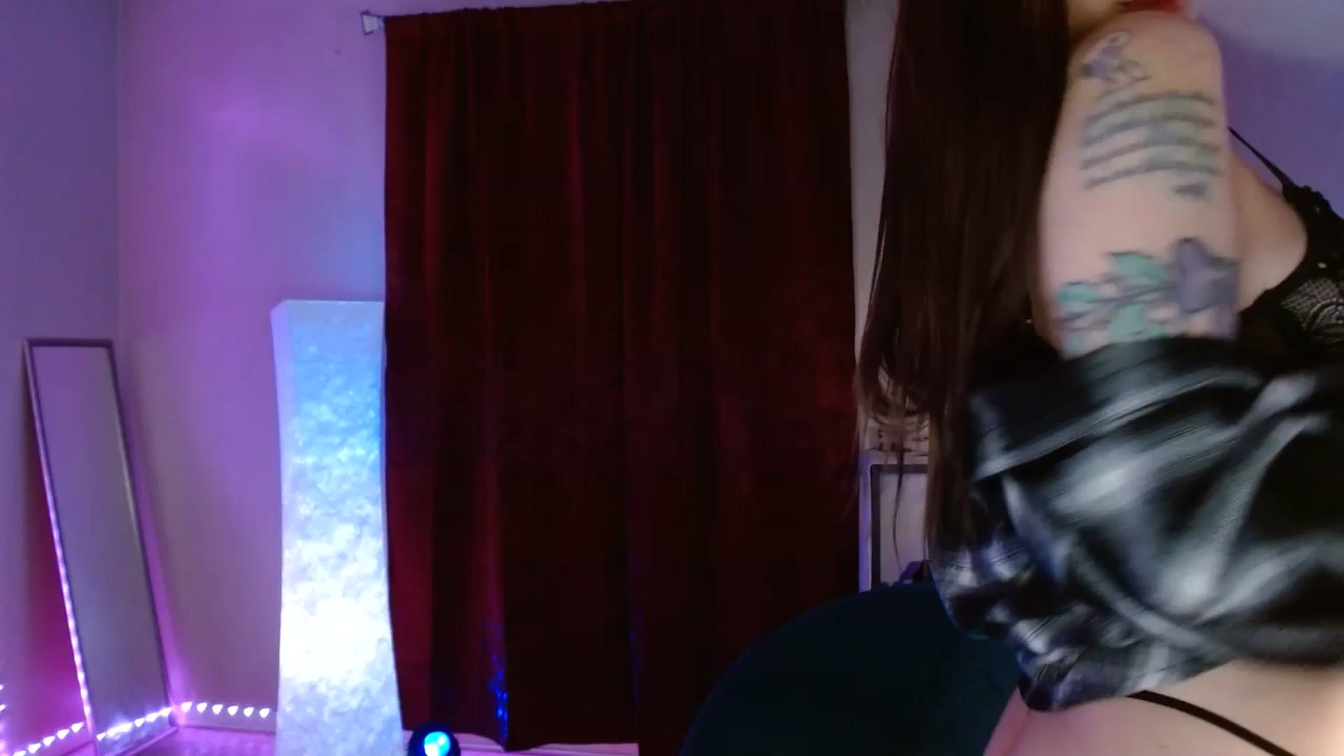 Gallery image thumbnail from DaniSlice's myfreecams stream on, 03/21/2025, 04:12 image 8 of 20