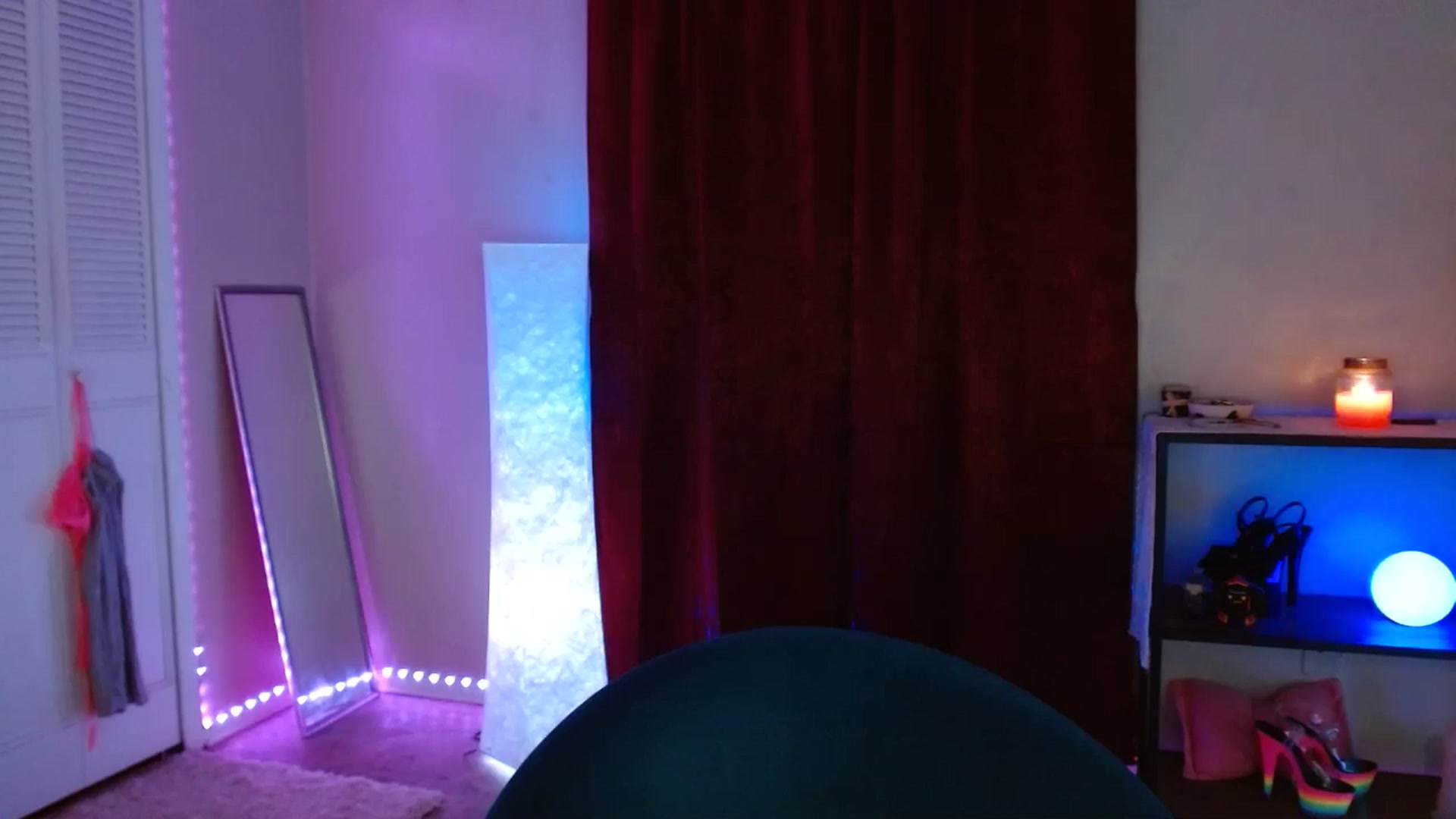 Gallery image thumbnail from DaniSlice's myfreecams stream on, 03/23/2025, 06:52 image 10 of 20