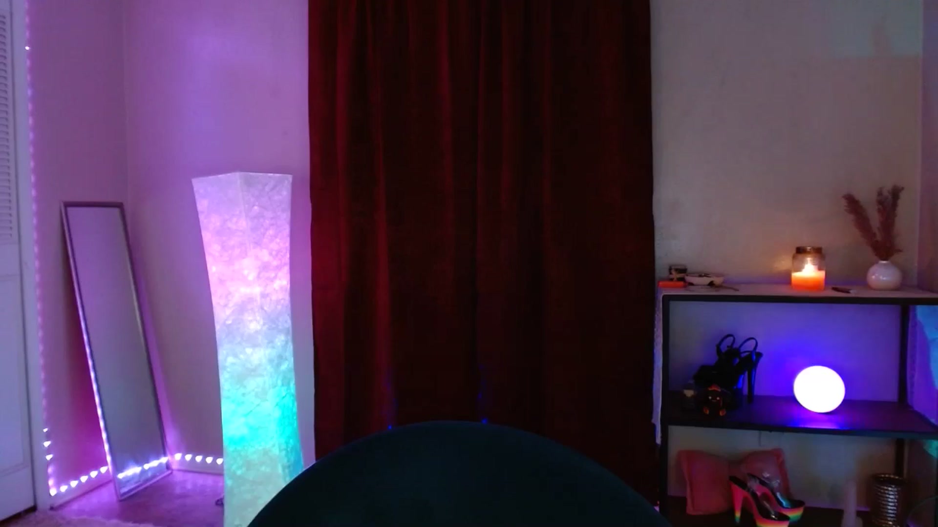 Gallery image thumbnail from DaniSlice's myfreecams stream on, 03/27/2025, 08:34 image 19 of 20