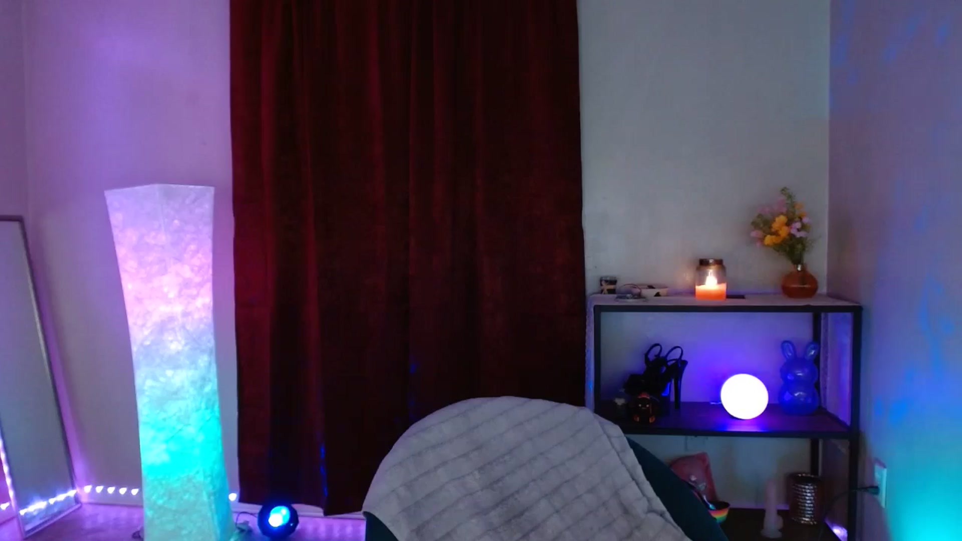 Gallery image thumbnail from DaniSlice's myfreecams stream on, 04/01/2025, 10:33 image 19 of 20