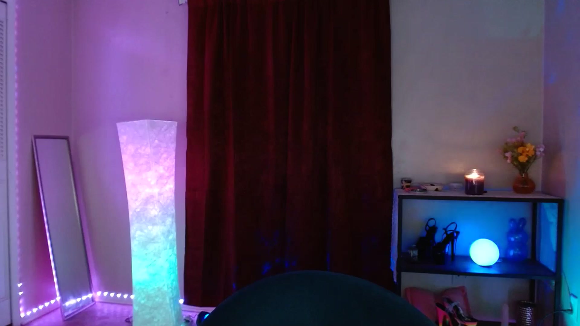 Gallery image thumbnail from DaniSlice's myfreecams stream on, 04/06/2025, 09:15 image 18 of 20