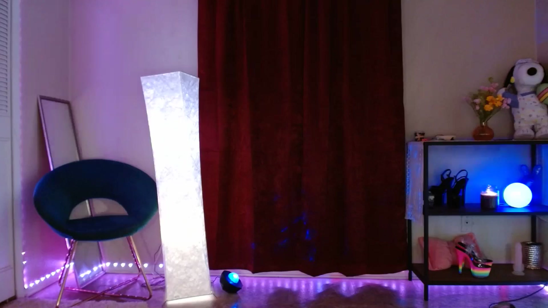 Gallery image thumbnail from DaniSlice's myfreecams stream on, 04/12/2025, 08:43 image 15 of 20
