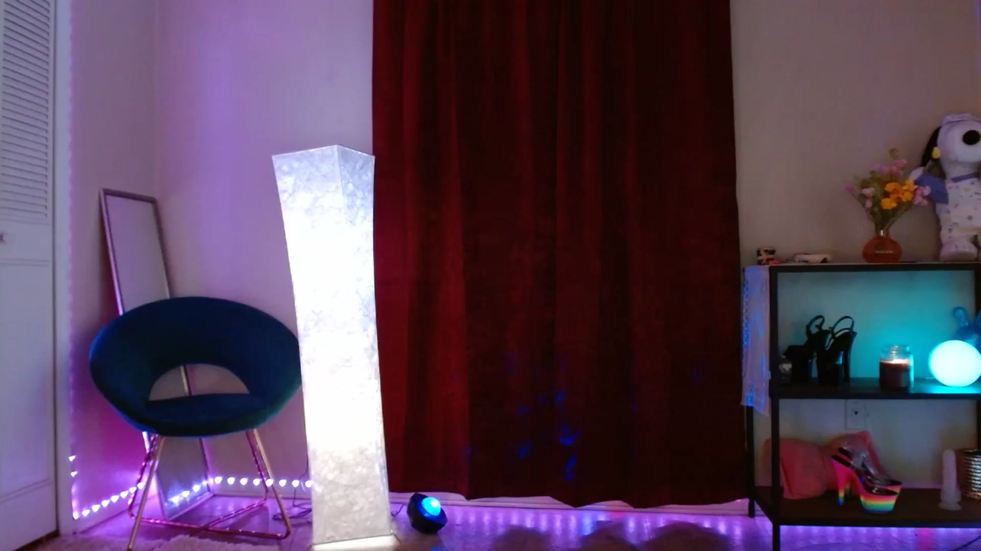 Gallery image thumbnail from DaniSlice's myfreecams stream on, 04/13/2025, 09:58 image 11 of 20