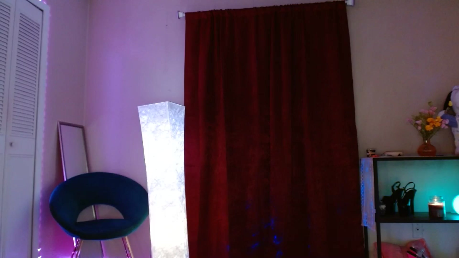 Gallery image thumbnail from DaniSlice's myfreecams stream on, 04/13/2025, 09:58 image 15 of 20