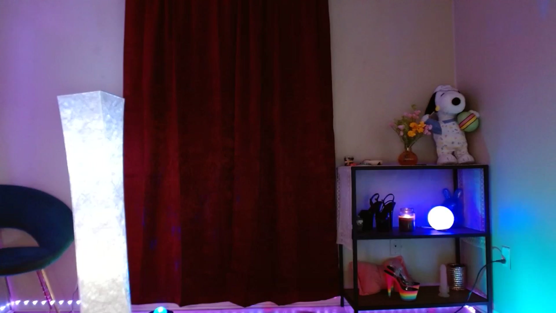 Gallery image thumbnail from DaniSlice's myfreecams stream on, 04/18/2025, 08:47 image 10 of 20
