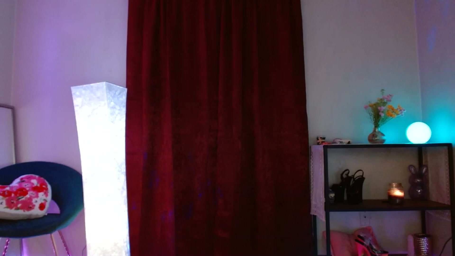 Gallery image thumbnail from DaniSlice's myfreecams stream on, 04/24/2025, 08:15 image 5 of 20