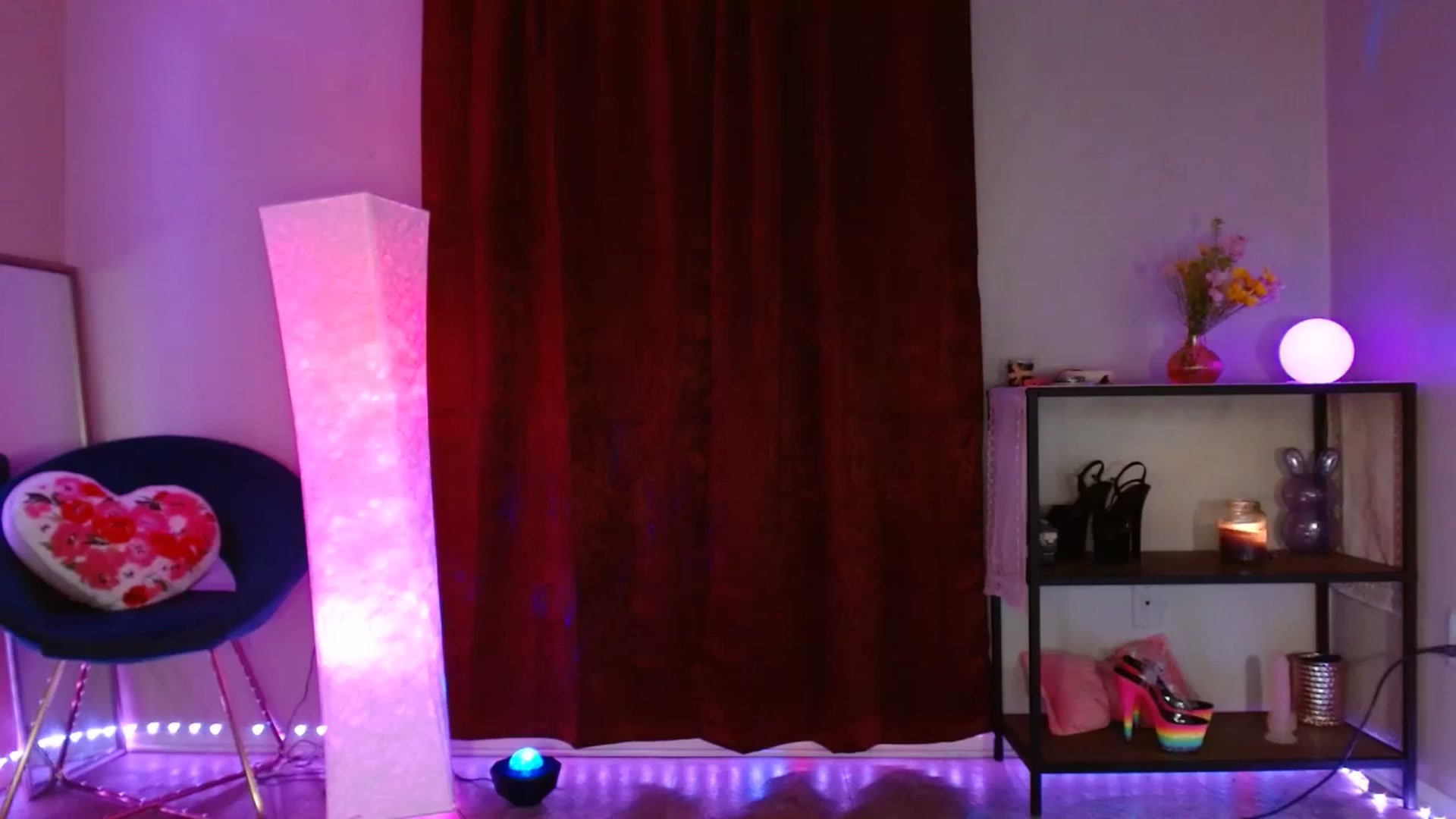 Gallery image thumbnail from DaniSlice's myfreecams stream on, 04/30/2025, 10:46 image 12 of 20