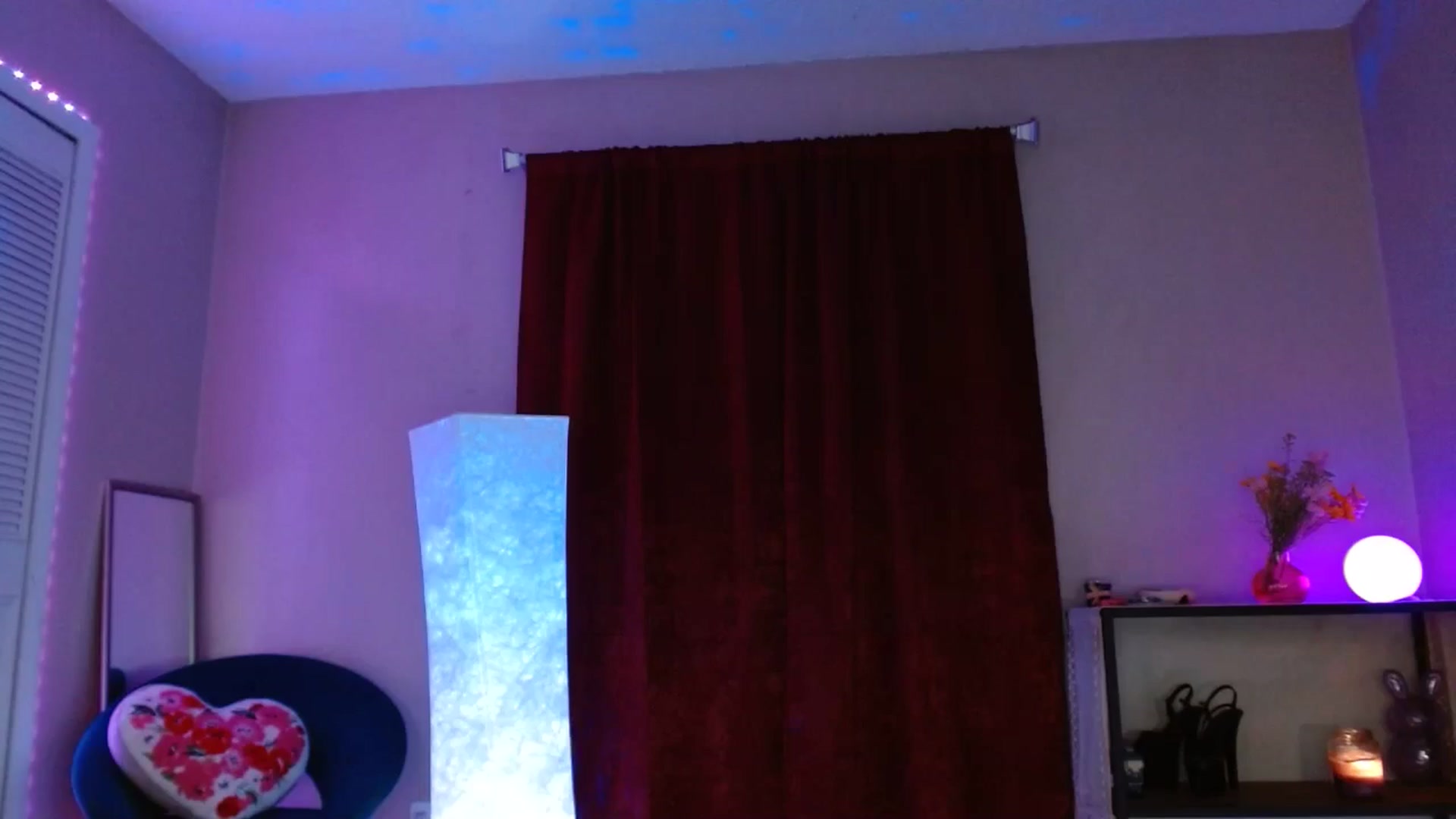Gallery image thumbnail from DaniSlice's myfreecams stream on, 05/04/2025, 07:00 image 9 of 20