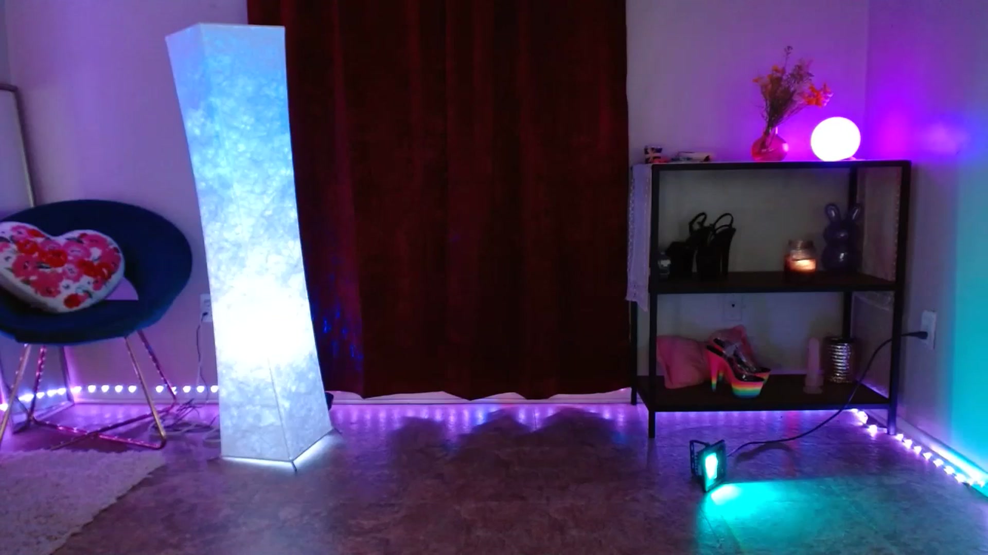 Gallery image thumbnail from DaniSlice's myfreecams stream on, 05/04/2025, 11:14 image 9 of 20