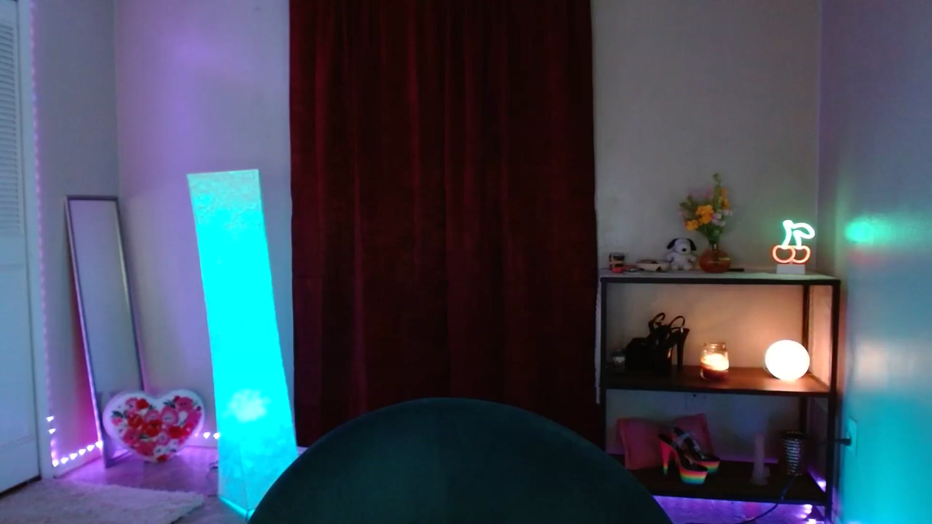 Gallery image thumbnail from DaniSlice's myfreecams stream on, 05/10/2025, 08:38 image 7 of 20