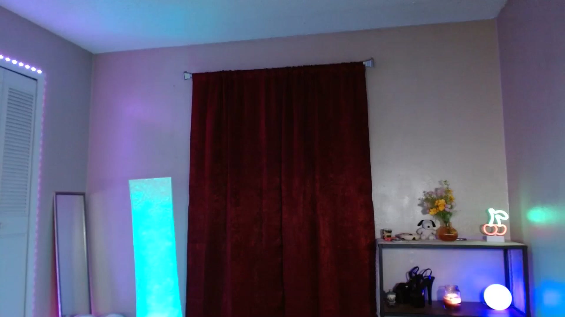 Gallery image thumbnail from DaniSlice's myfreecams stream on, 05/10/2025, 08:38 image 14 of 20