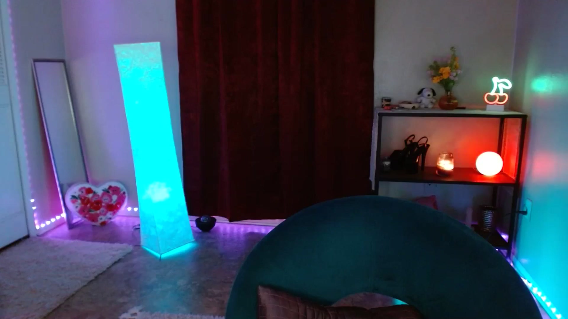 Gallery image thumbnail from DaniSlice's myfreecams stream on, 05/10/2025, 08:38 image 9 of 20