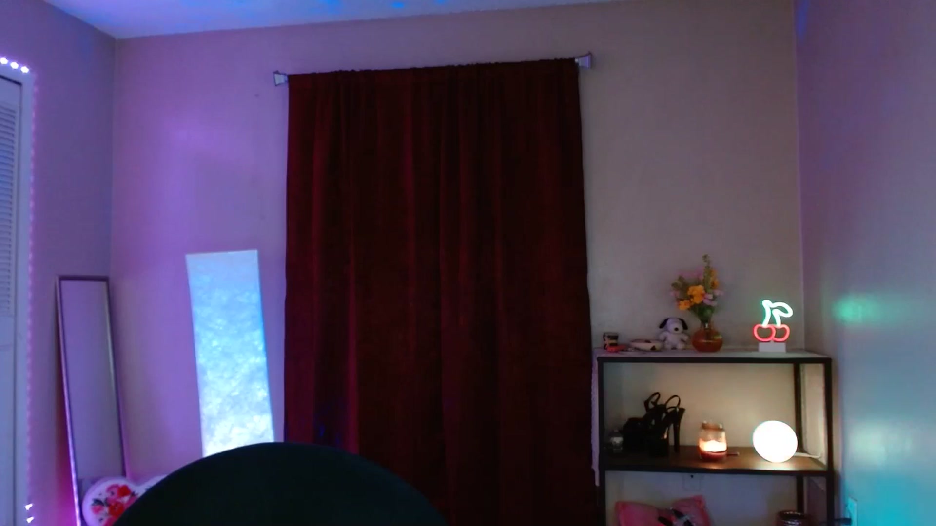 Gallery image thumbnail from DaniSlice's myfreecams stream on, 05/13/2025, 06:07 image 18 of 20