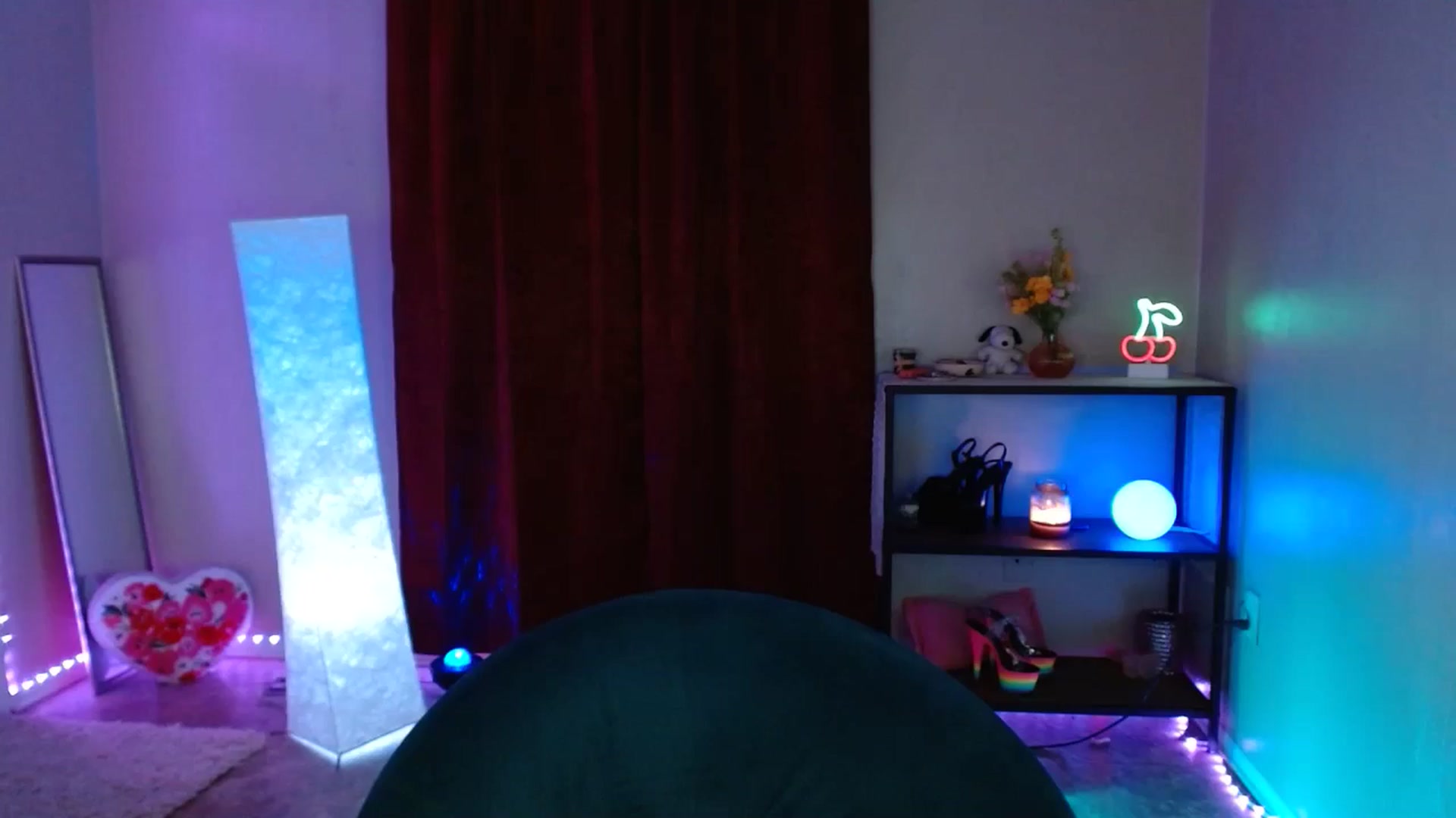Gallery image thumbnail from DaniSlice's myfreecams stream on, 05/13/2025, 07:15 image 1 of 20