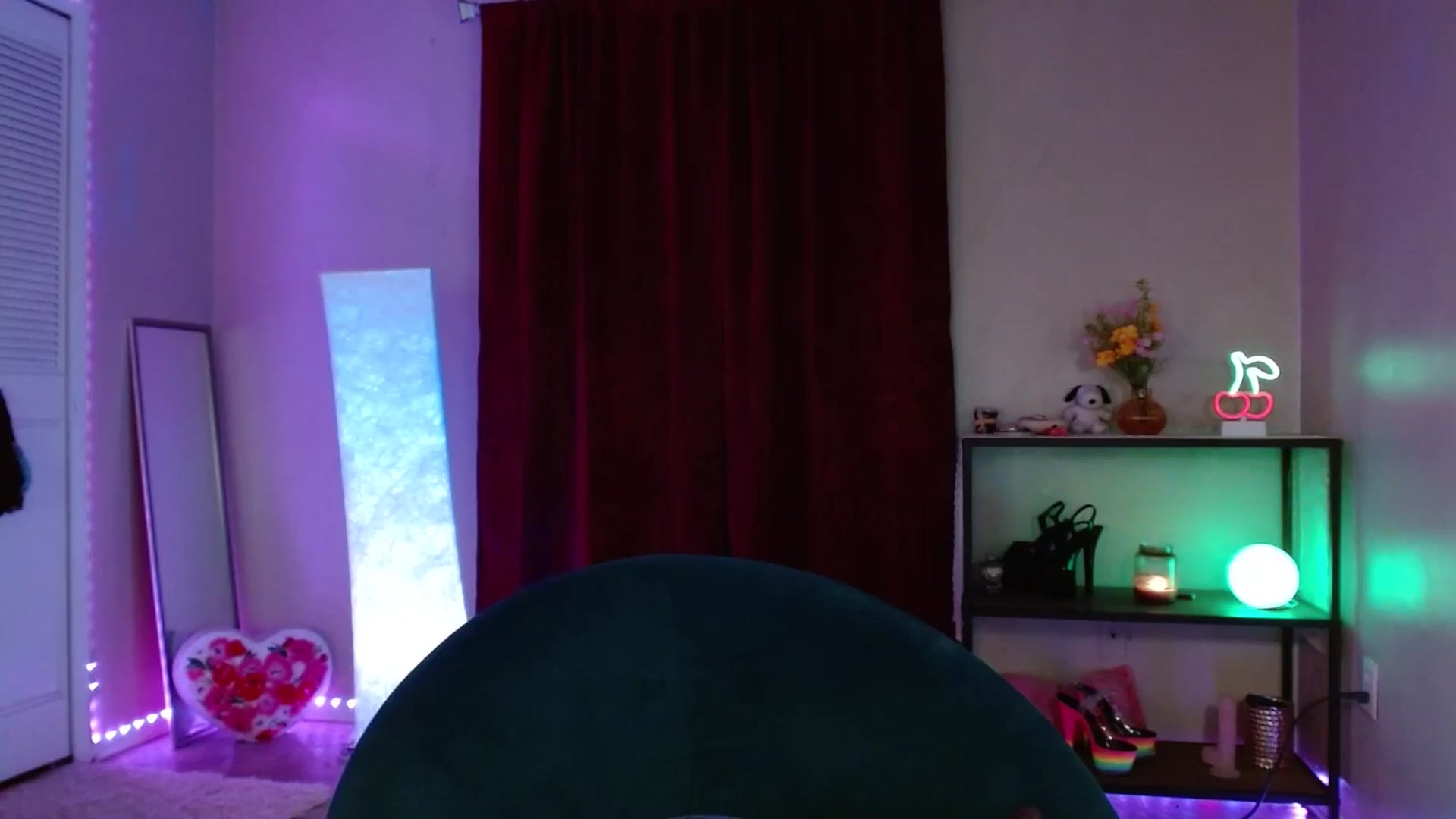 Gallery image thumbnail from DaniSlice's myfreecams stream on, 05/15/2025, 07:27 image 20 of 20