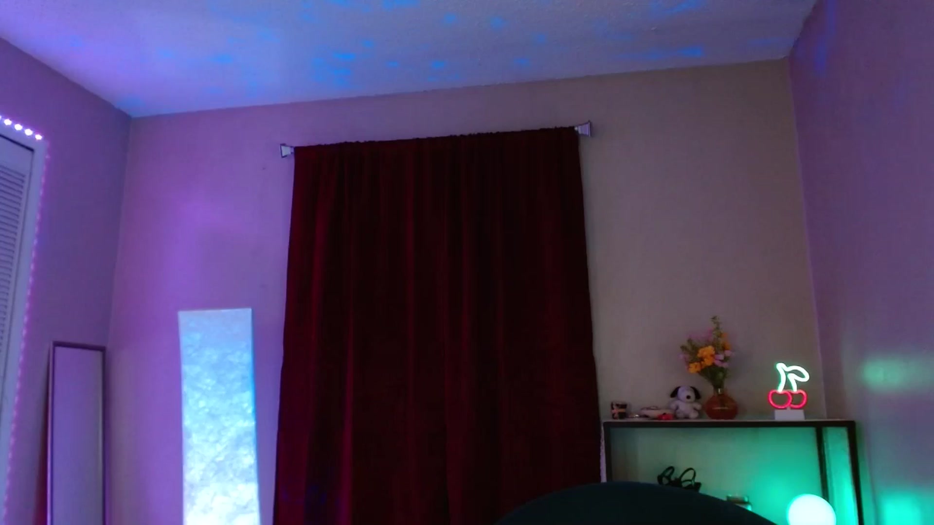 Gallery image thumbnail from DaniSlice's myfreecams stream on, 05/15/2025, 07:27 image 15 of 20