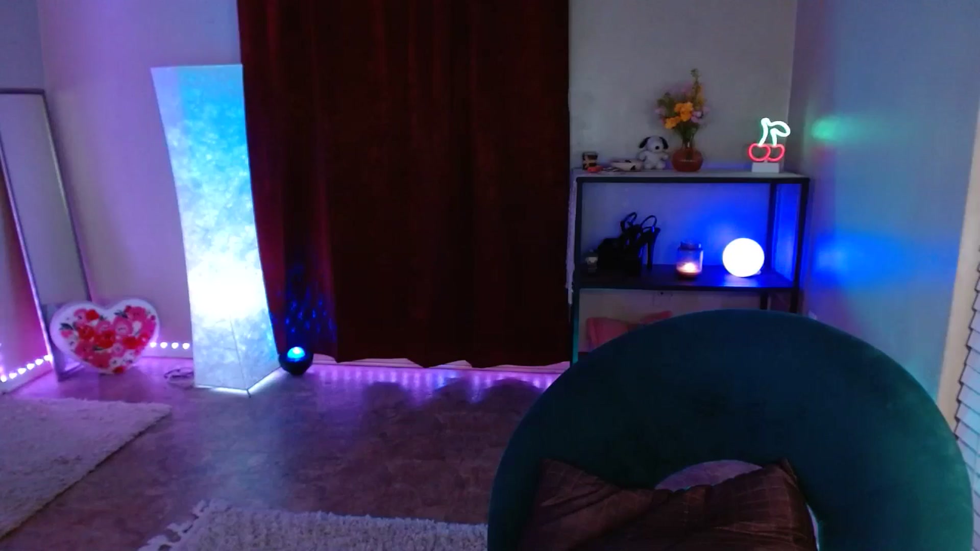 Gallery image thumbnail from DaniSlice's myfreecams stream on, 05/17/2025, 06:57 image 5 of 20