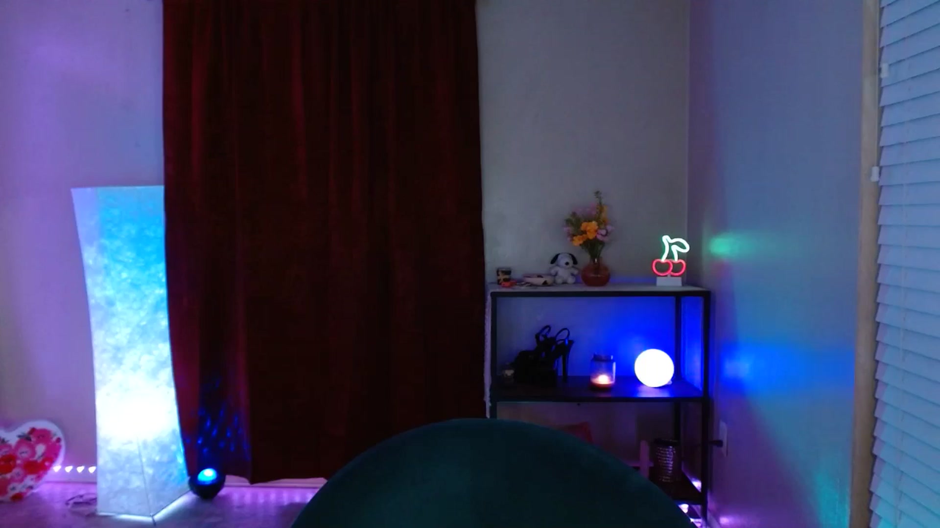 Gallery image thumbnail from DaniSlice's myfreecams stream on, 05/17/2025, 06:57 image 20 of 20