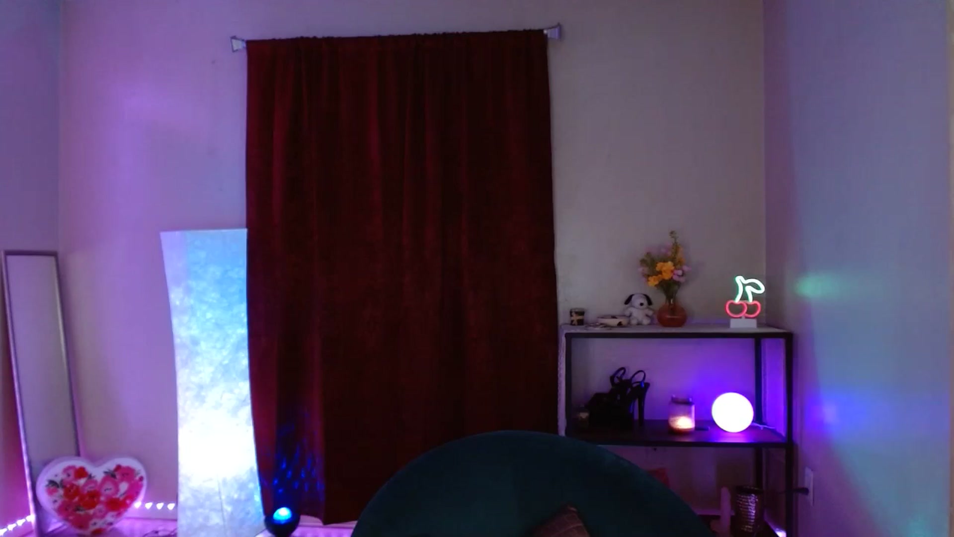 Gallery image thumbnail from DaniSlice's myfreecams stream on, 05/18/2025, 08:40 image 11 of 20