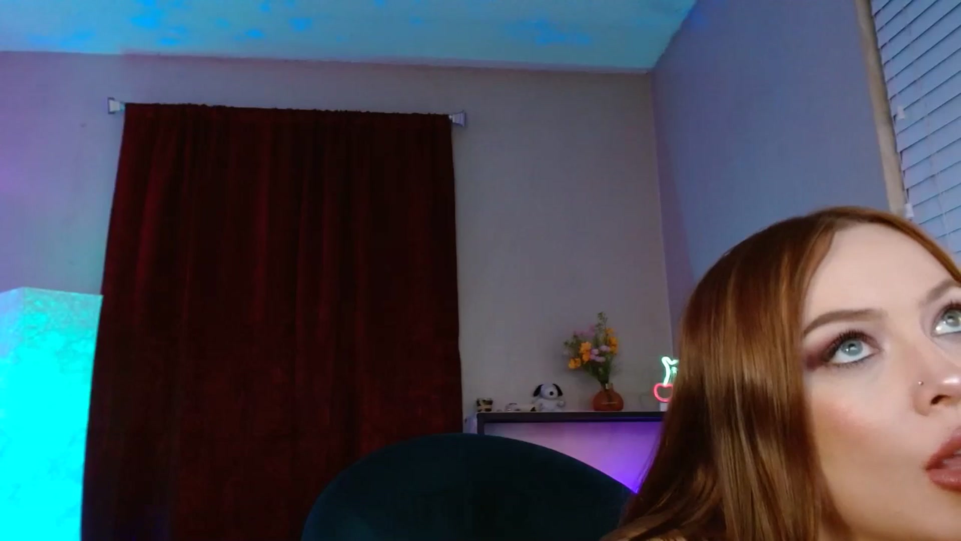 Gallery image thumbnail from DaniSlice's myfreecams stream on, 05/21/2025, 04:20 image 16 of 20