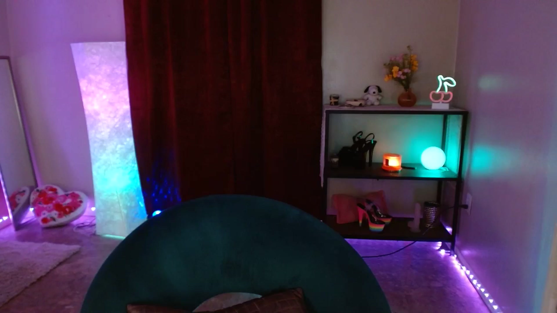 Gallery image thumbnail from DaniSlice's myfreecams stream on, 05/28/2025, 06:21 image 7 of 20