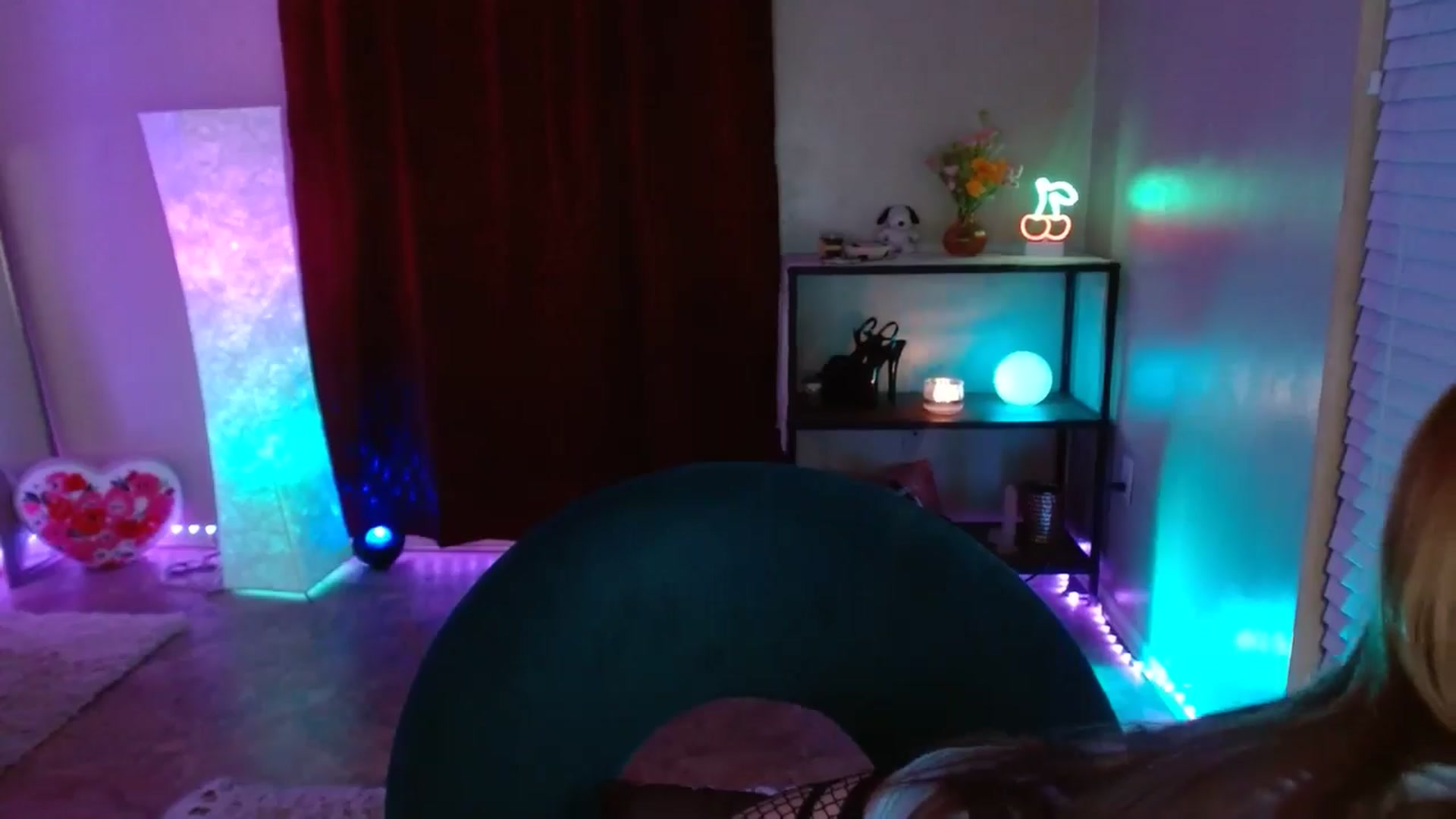 Gallery image thumbnail from DaniSlice's myfreecams stream on, 06/02/2025, 10:17 image 3 of 20