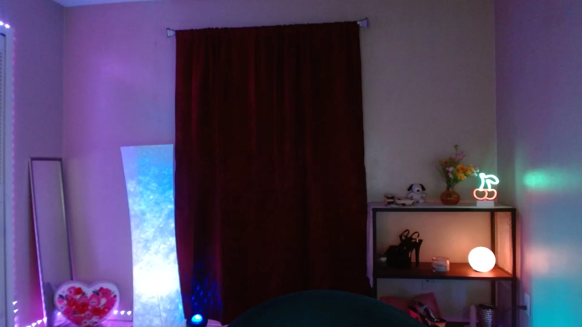 Gallery image thumbnail from DaniSlice's myfreecams stream on, 06/04/2025, 08:28 image 19 of 20