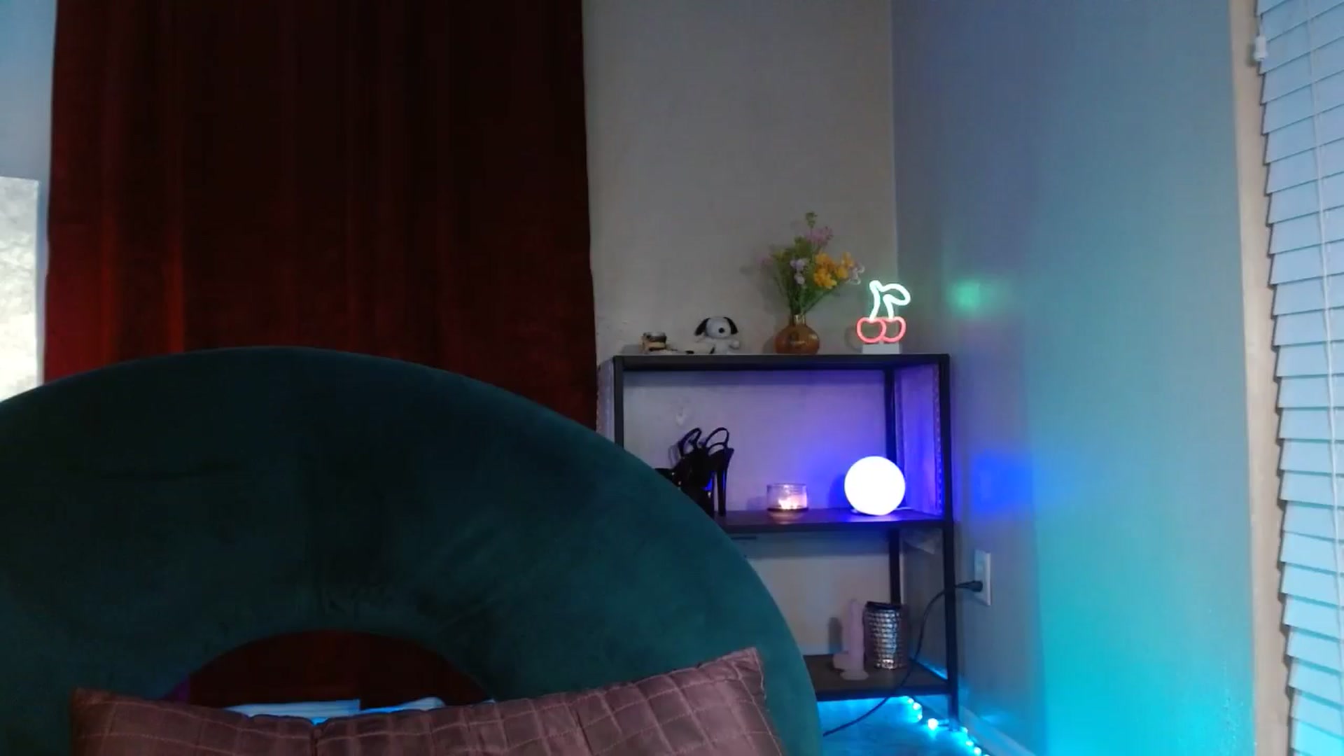 Gallery image thumbnail from DaniSlice's myfreecams stream on, 06/07/2025, 11:01 image 9 of 20