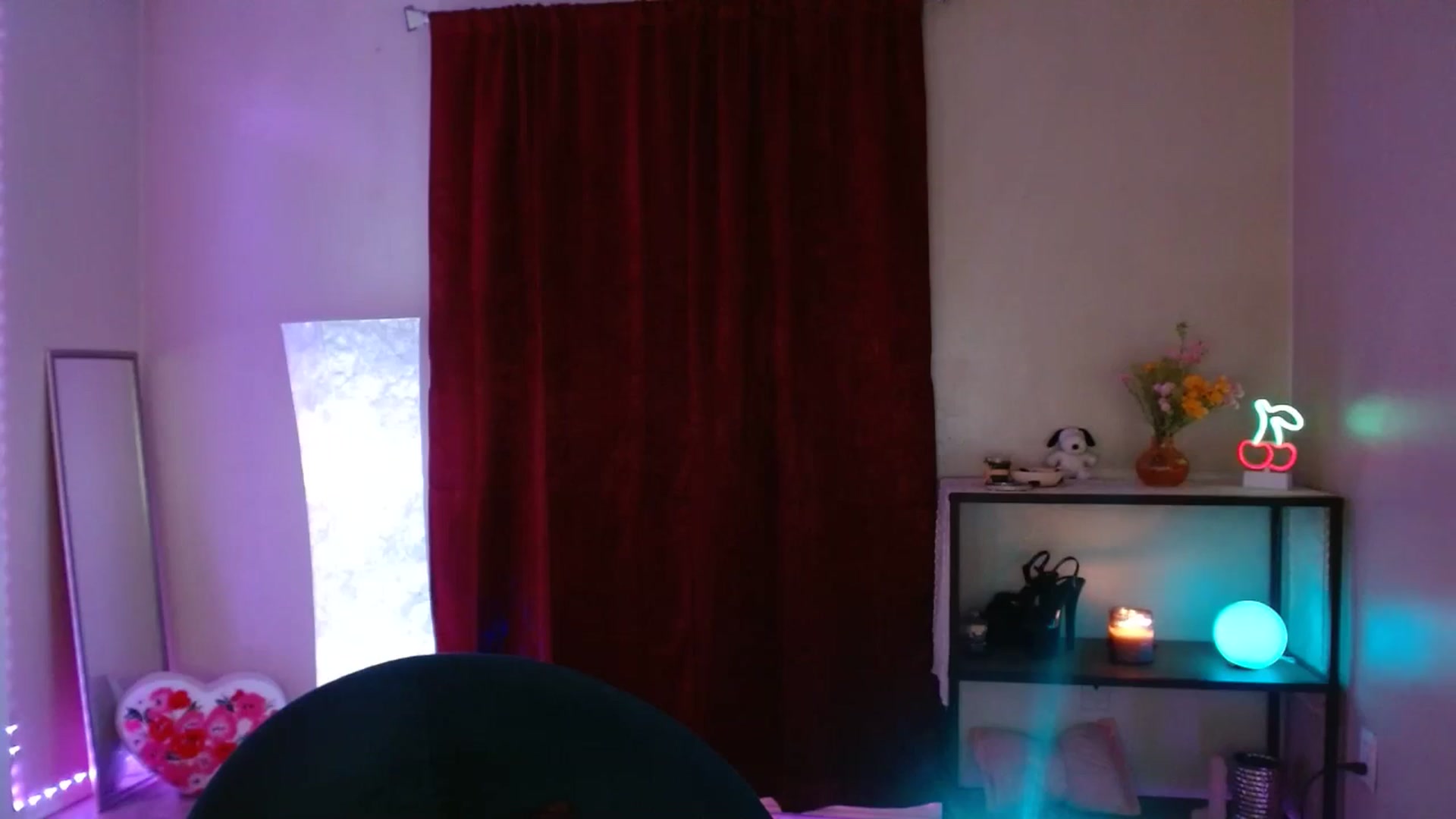 Gallery image thumbnail from DaniSlice's myfreecams stream on, 06/09/2025, 07:38 image 14 of 20