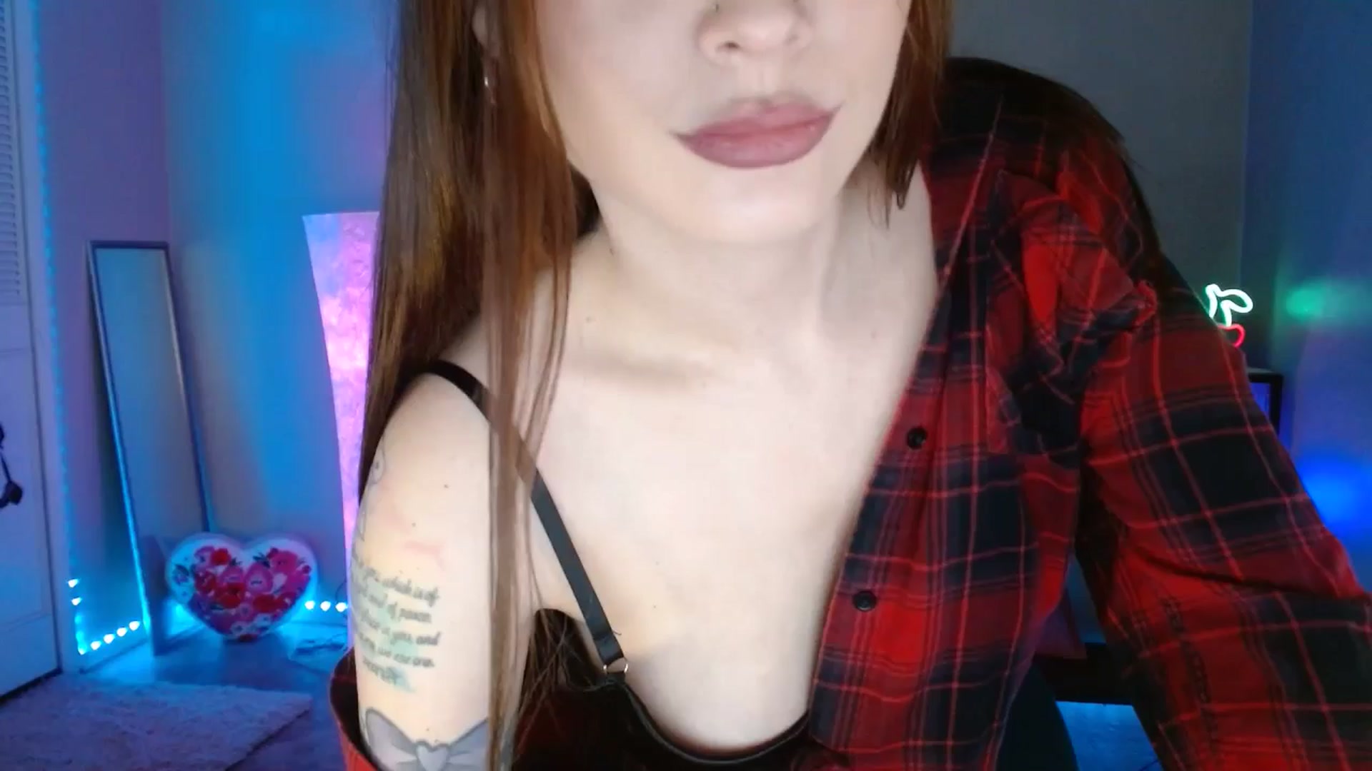 Gallery image thumbnail from DaniSlice's myfreecams stream on, 06/14/2025, 06:04 image 6 of 20