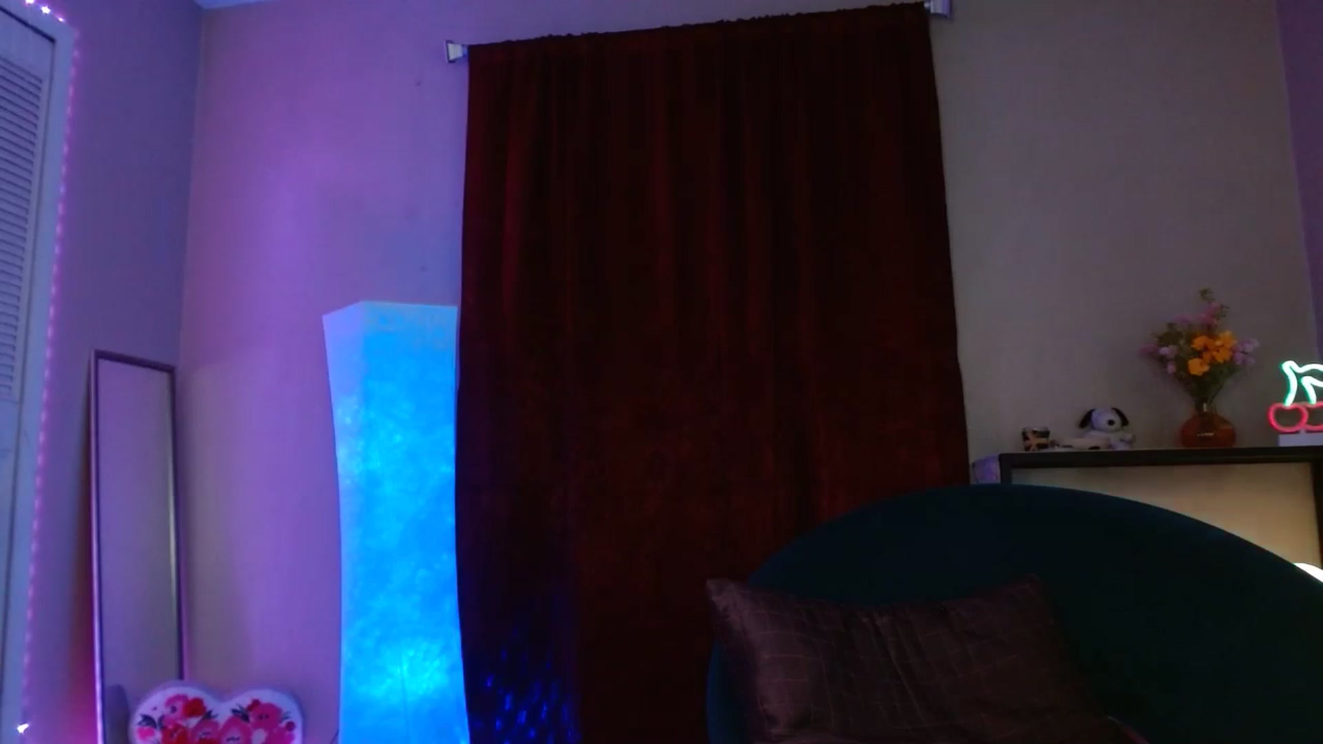 Gallery image thumbnail from DaniSlice's myfreecams stream on, 06/16/2025, 07:23 image 15 of 20