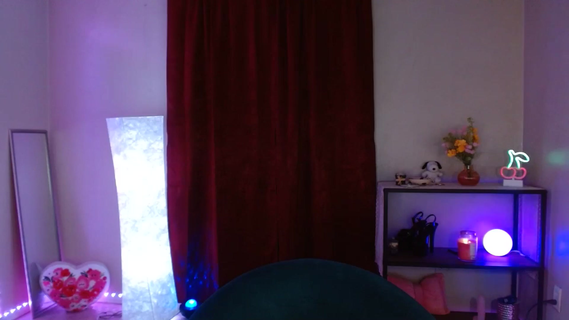 Gallery image thumbnail from DaniSlice's myfreecams stream on, 06/20/2025, 07:43 image 7 of 20