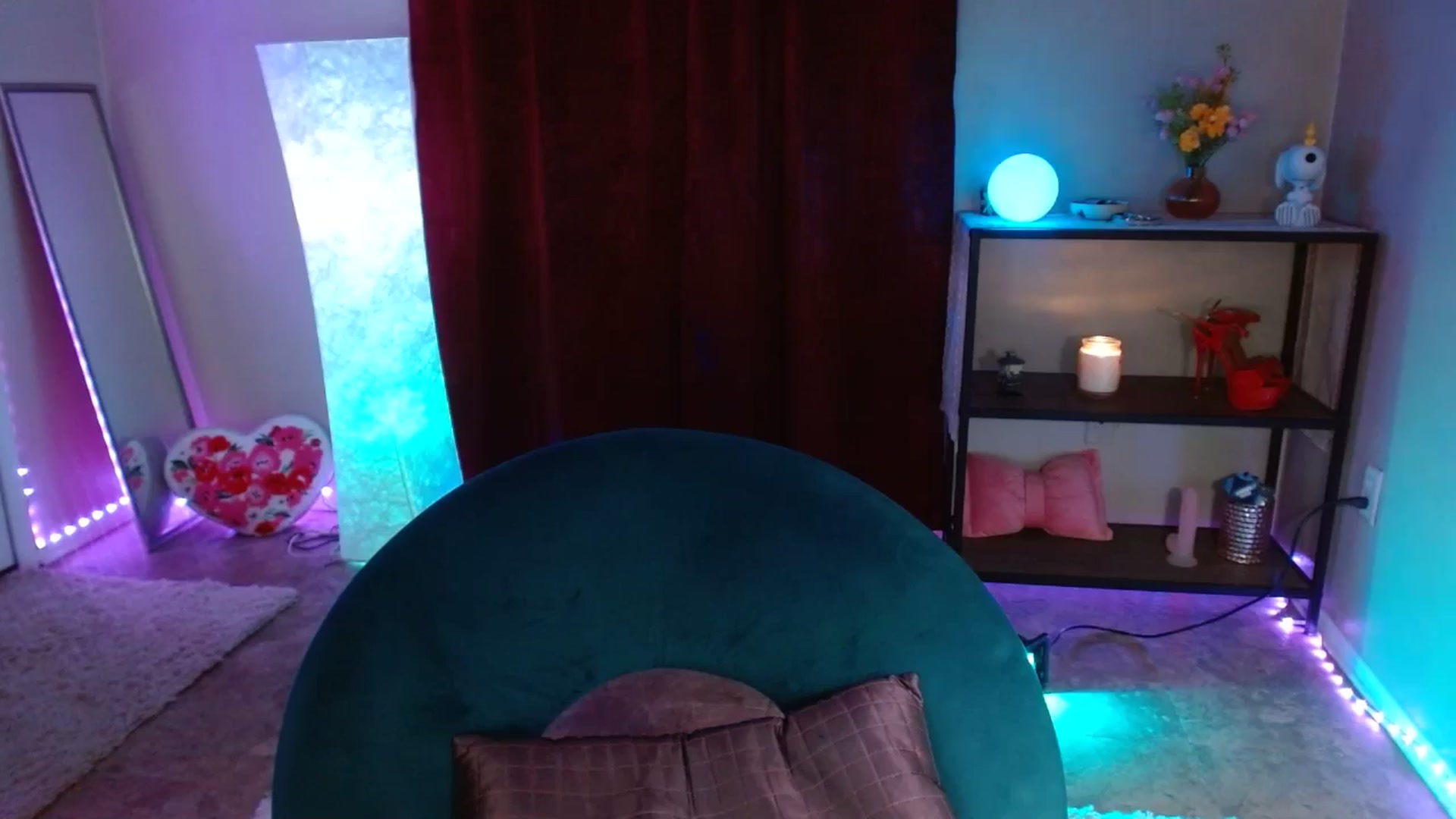 Gallery image thumbnail from DaniSlice's myfreecams stream on, 07/23/2025, 10:35 image 4 of 20