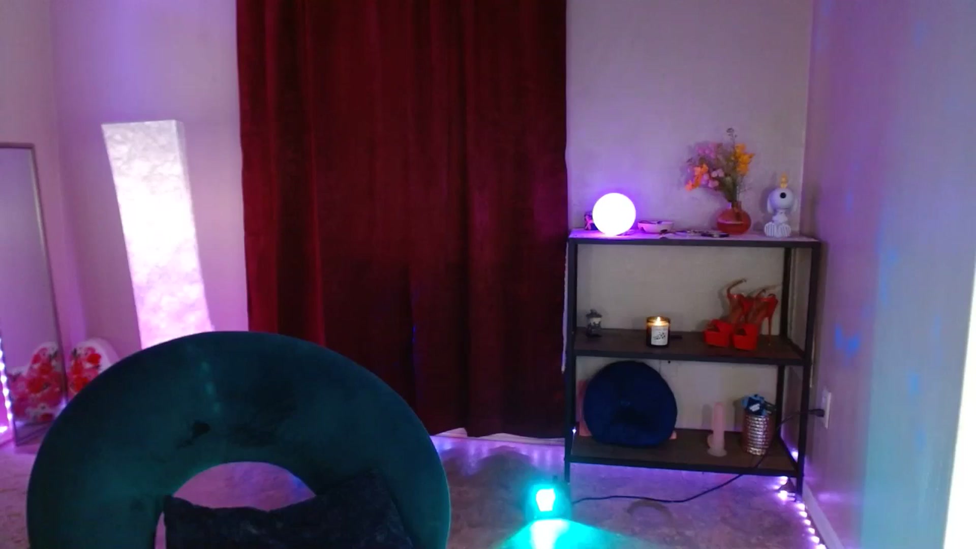 Gallery image thumbnail from DaniSlice's myfreecams stream on, 08/30/2025, 01:15 image 5 of 20