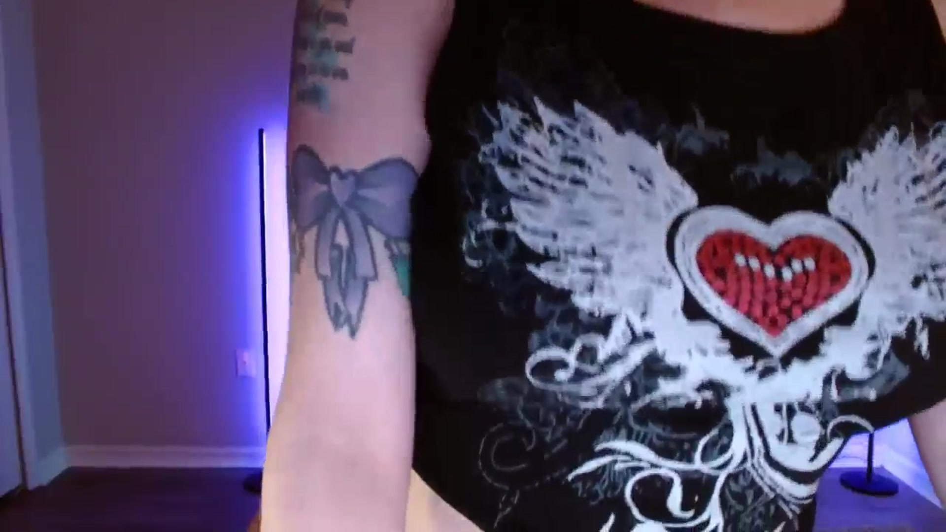 Gallery image thumbnail from DaniSlice's myfreecams stream on, 09/23/2025, 11:00 image 8 of 20