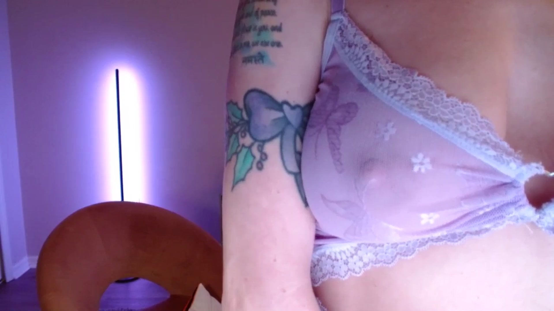 Gallery image thumbnail from DaniSlice's myfreecams stream on, 09/29/2025, 08:58 image 5 of 20