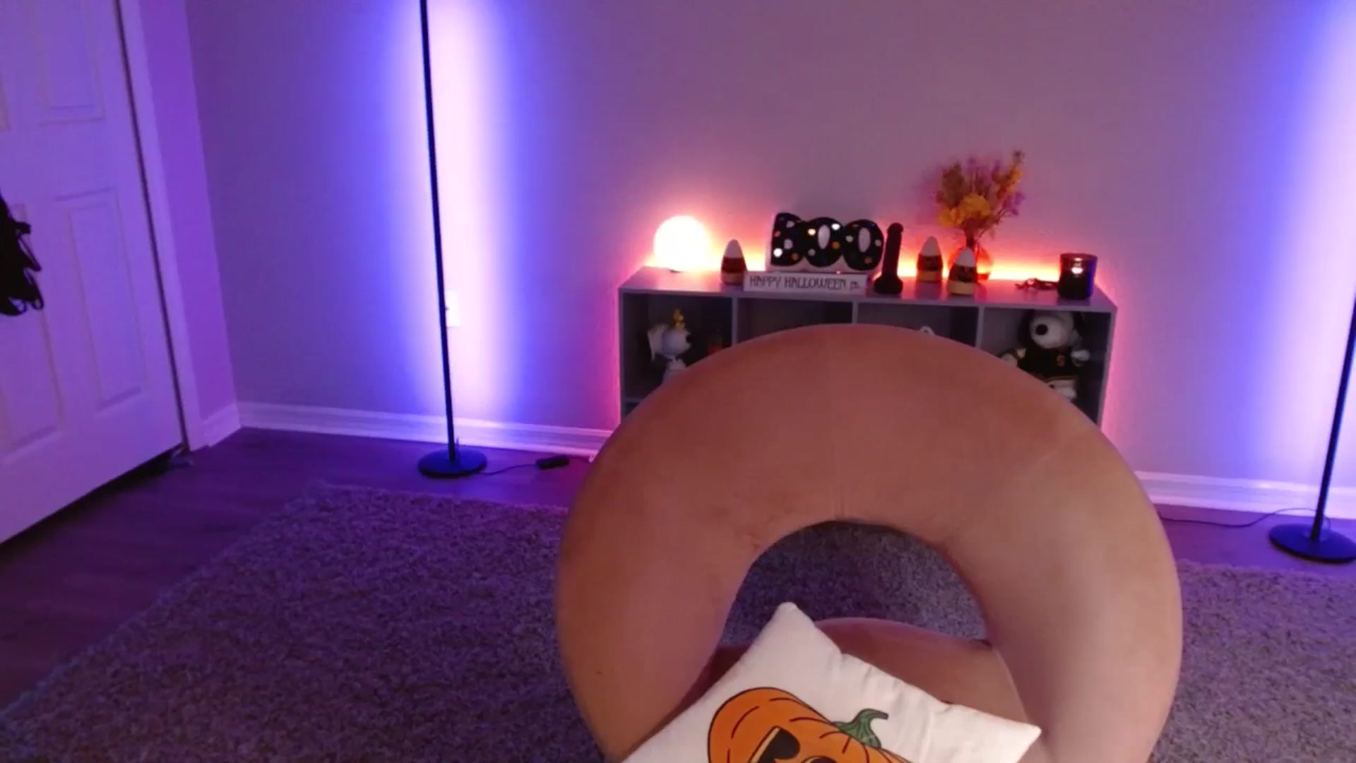 Gallery image thumbnail from DaniSlice's myfreecams stream on, 10/16/2025, 08:38 image 10 of 20