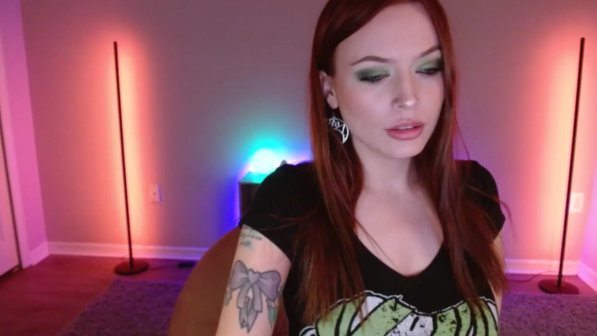 Gallery image thumbnail from DaniSlice's myfreecams stream on, 10/31/2025, 10:01 image 17 of 20