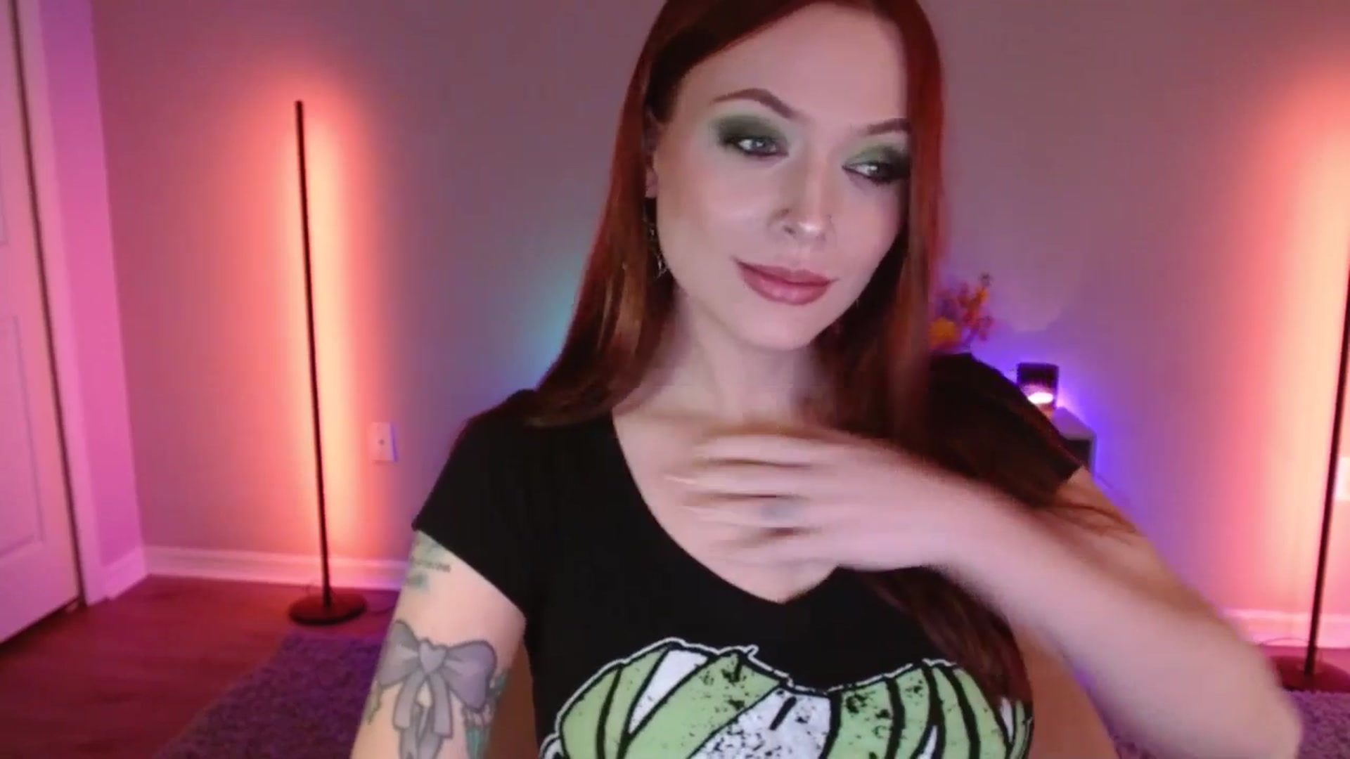 Gallery image thumbnail from DaniSlice's myfreecams stream on, 10/31/2025, 10:01 image 11 of 20