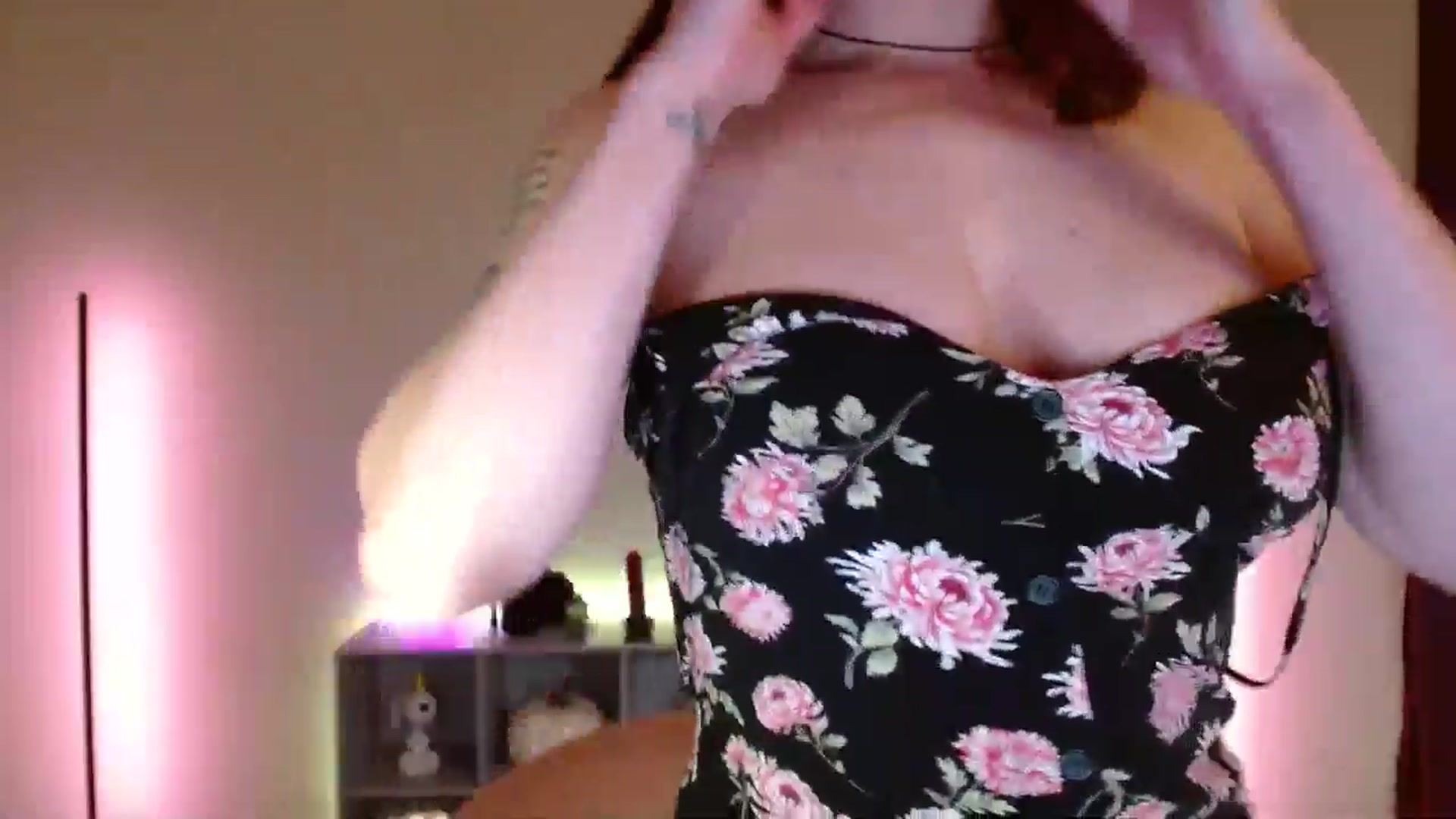 Gallery image thumbnail from DaniSlice's myfreecams stream on, 11/23/2025, 19:51 image 14 of 20