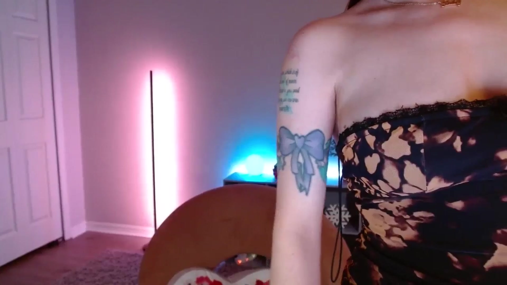 Gallery image thumbnail from DaniSlice's myfreecams stream on, 12/04/2025, 08:34 image 3 of 20