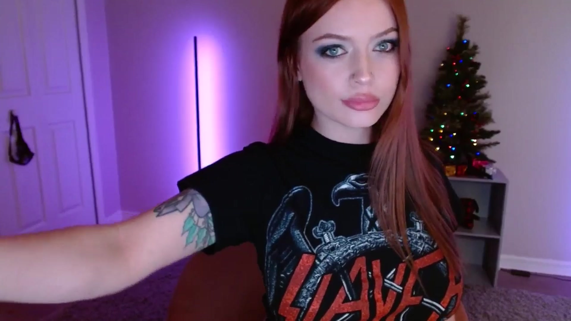 Gallery image thumbnail from DaniSlice's myfreecams stream on, 12/27/2025, 09:14 image 12 of 20