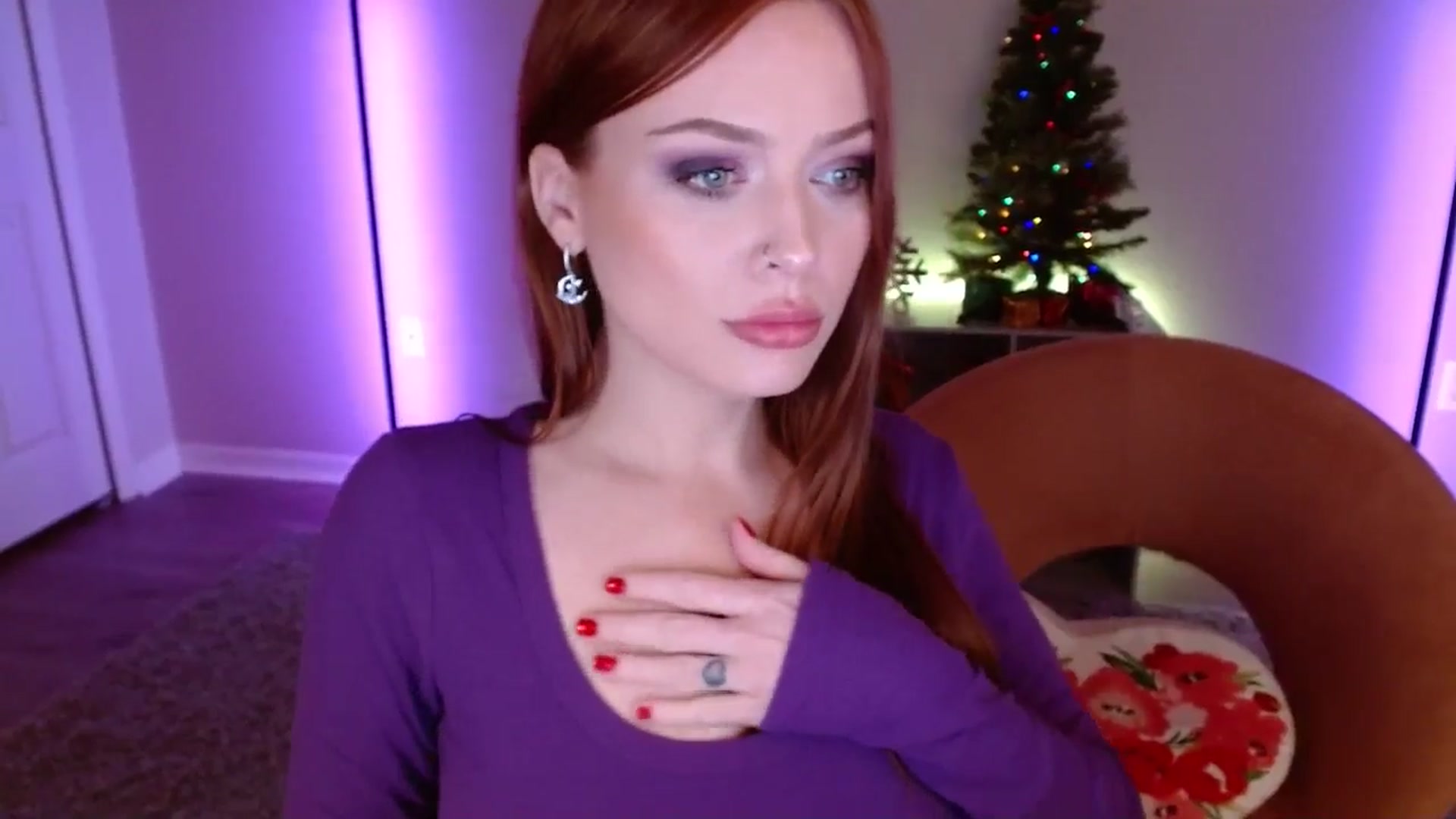 Gallery image thumbnail from DaniSlice's myfreecams stream on, 12/29/2025, 08:58 image 4 of 20