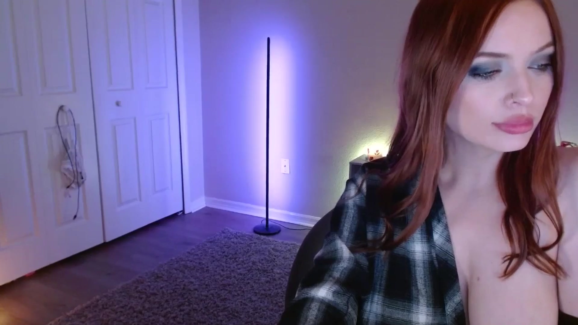 Gallery image thumbnail from DaniSlice's myfreecams stream on, 01/28/2026, 10:06 image 16 of 20