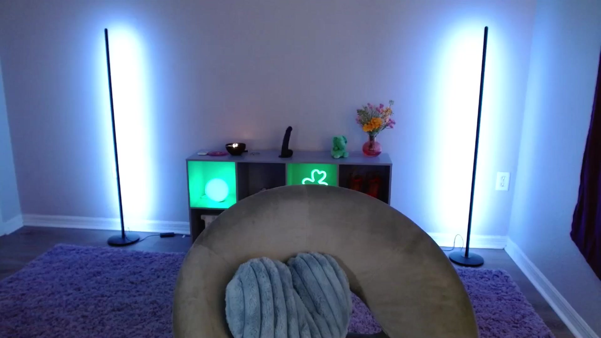 Gallery image thumbnail from DaniSlice's myfreecams stream on, 03/16/2026, 04:53 image 1 of 20