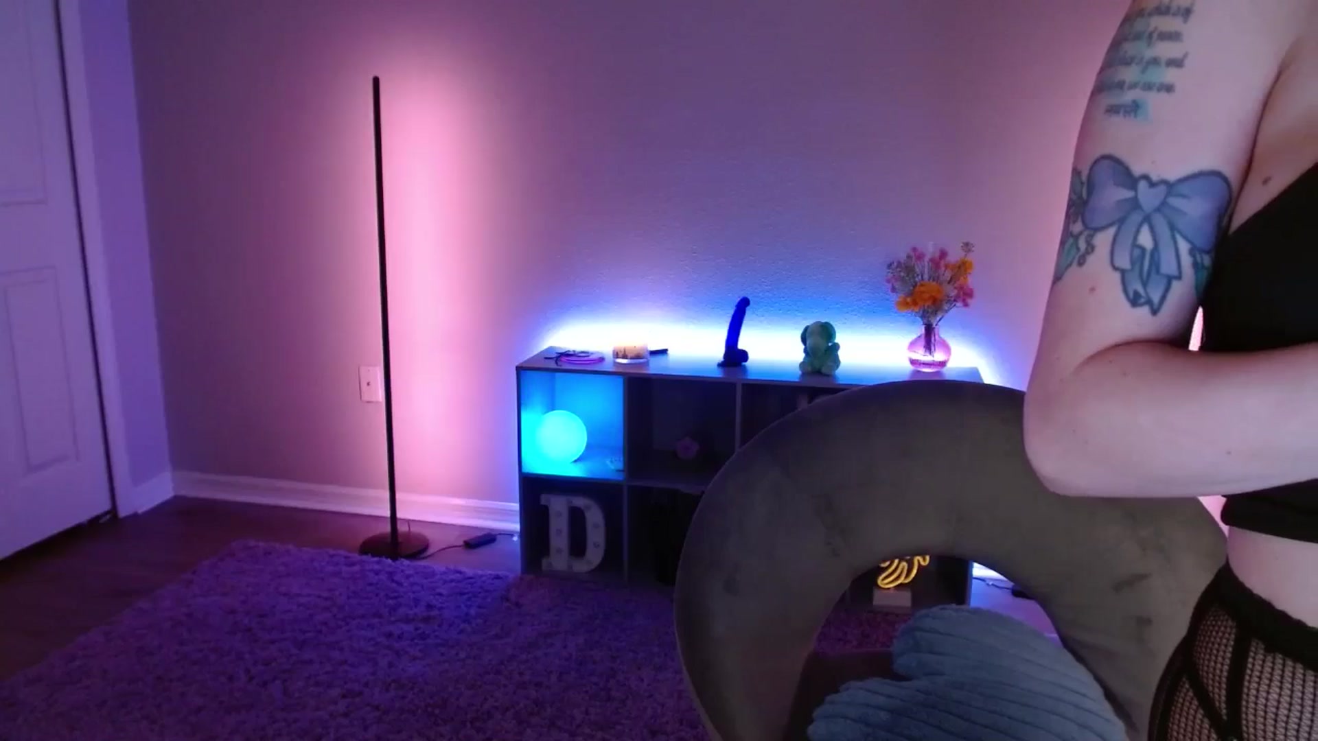 Gallery image thumbnail from DaniSlice's myfreecams stream on, 04/17/2026, 07:15 image 14 of 20