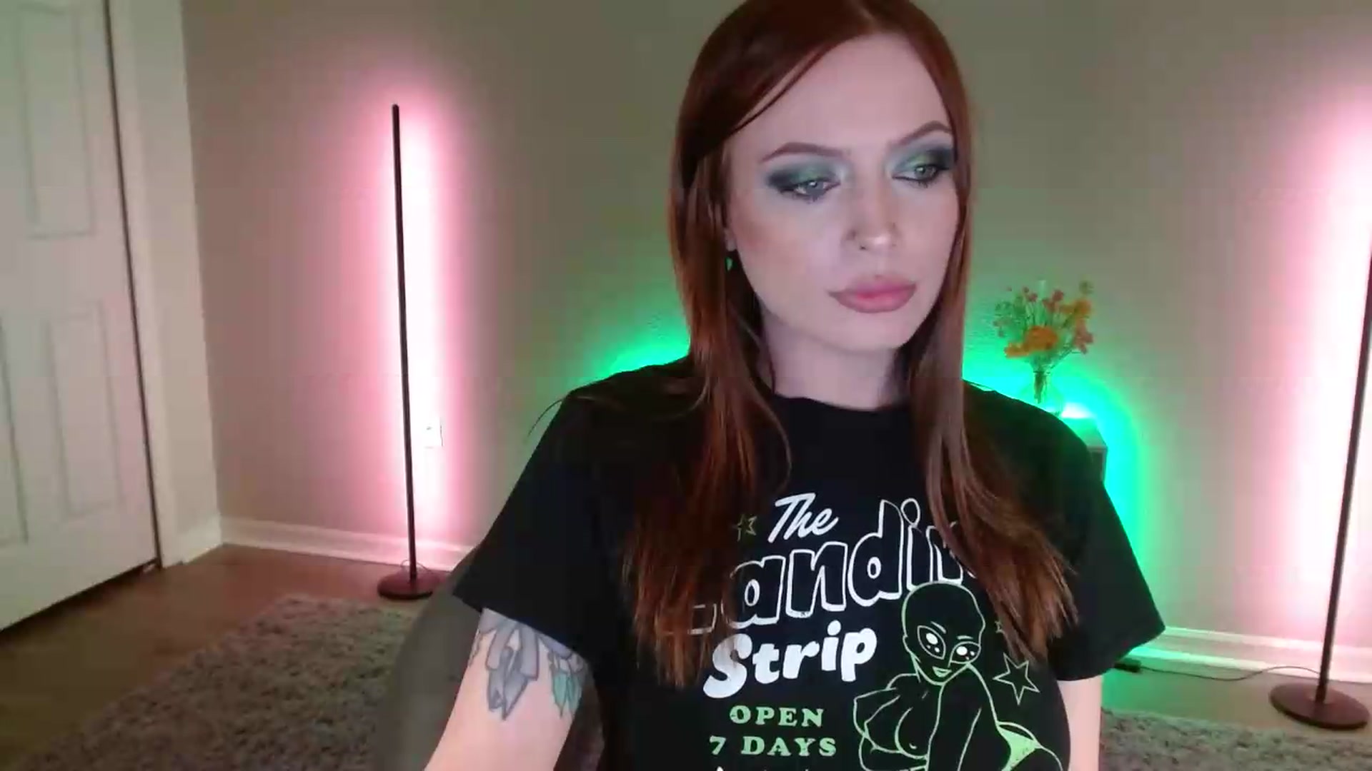 Gallery image thumbnail from DaniSlice's myfreecams stream on, 05/17/2026, 05:44 image 18 of 20
