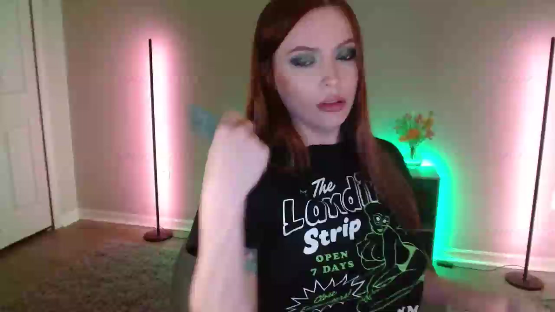 Gallery image thumbnail from DaniSlice's myfreecams stream on, 05/17/2026, 05:44 image 6 of 20