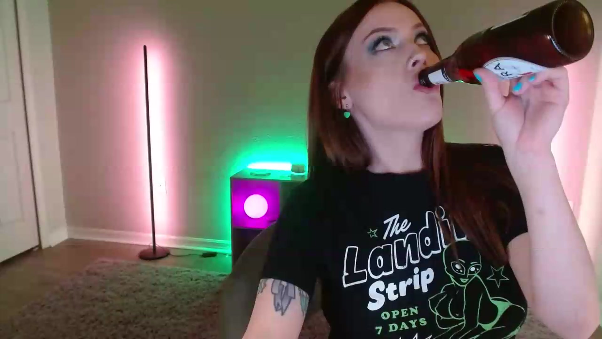 Gallery image thumbnail from DaniSlice's myfreecams stream on, 05/17/2026, 08:32 image 10 of 20